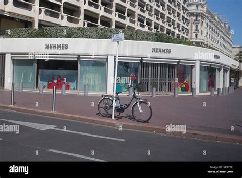 Hermès Cannes Opening times, 52 boulevard de la Croisette